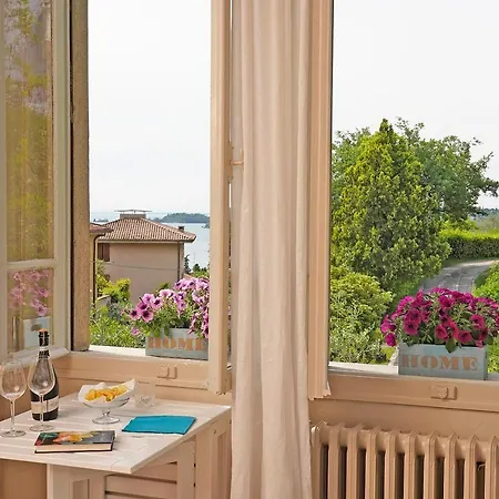Valle Fiorita 42 - Lake View Studio Gardone Riviera Exterior photo
